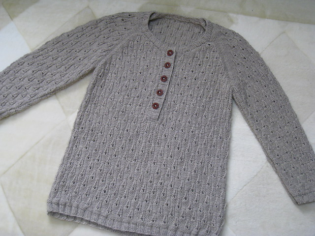 Henley neck sweater ヘンリーネックのセーター