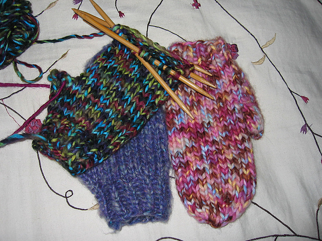 Cinchy Chunky Mittens
