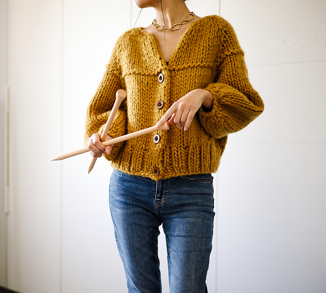 Ravelry: Weekend Jacket pattern by Minimi Knit Design