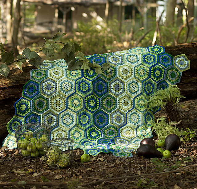 #07 Granny-Hex Afghan