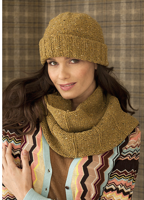 #16 Ribbed Cowl