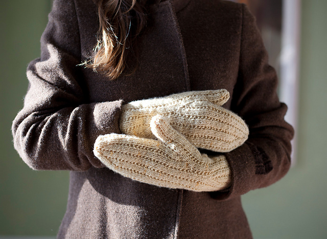 Wishbone Mittens