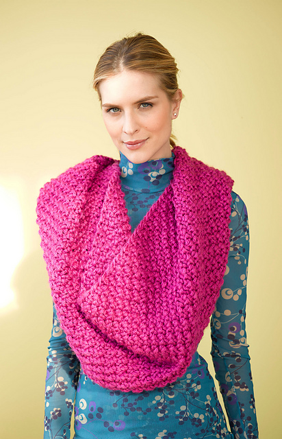 Cabildo Cowl