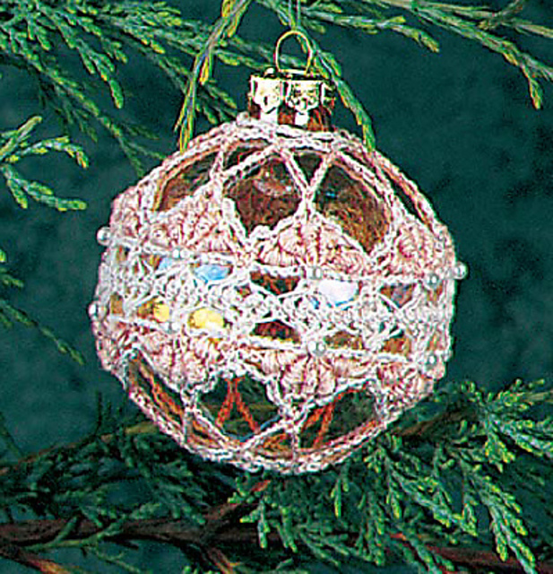 Pearls & Shells Ornament