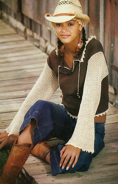 Crochet-Sleeved Tee