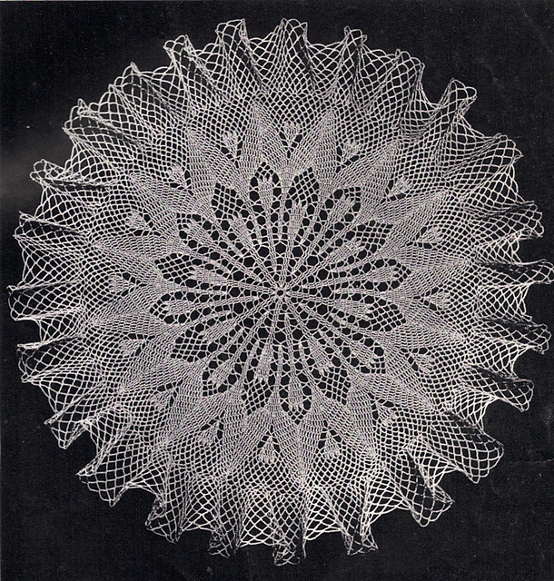 Tulip Garden Doily #S-949