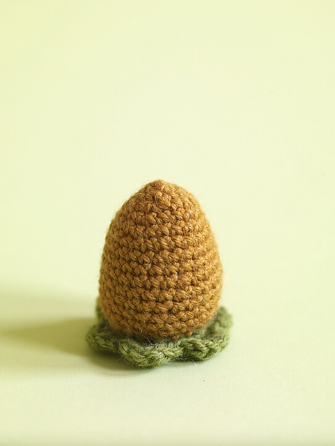 Amigurumi Carrot Egg