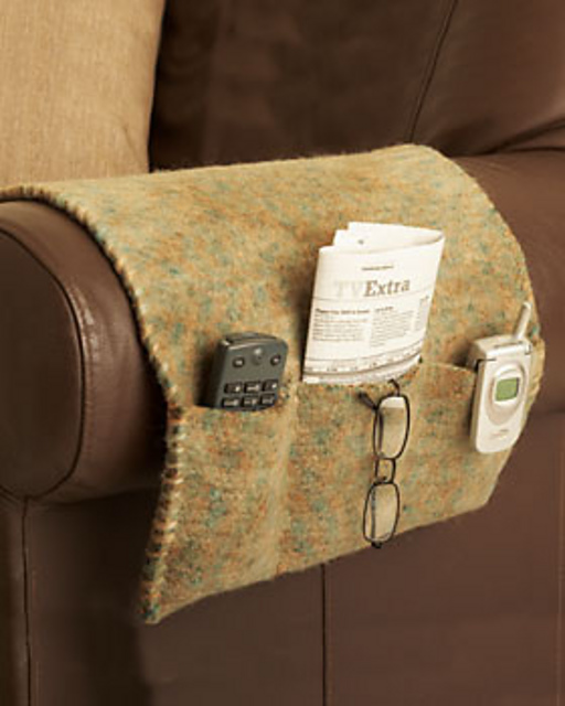 Ravelry Felted Remote Control Holder pattern by Bernat Design Studio