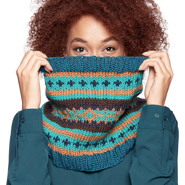 Fleur Isle Knit Cowl