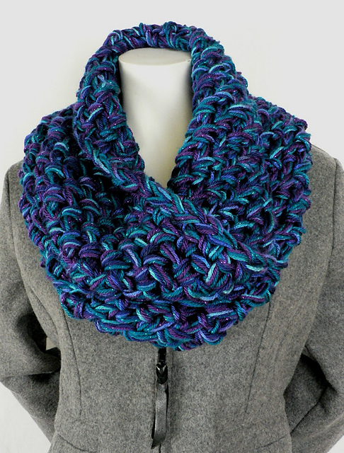 Hour and a Half Cowl