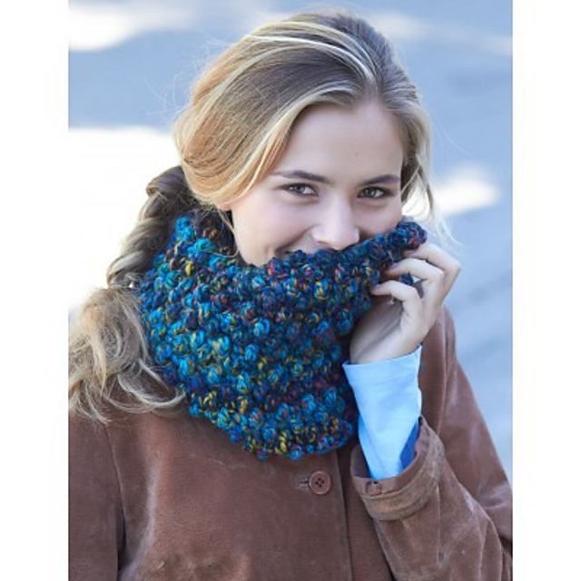 Faux Popcorn Cowl
