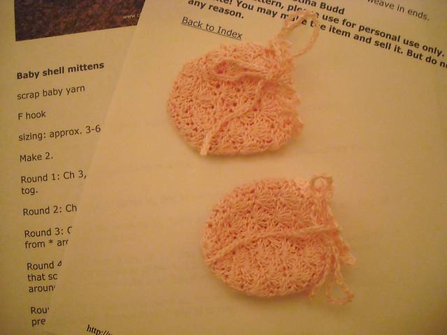 Baby Shell Mittens