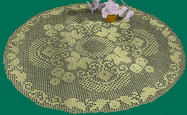 Caprice Filet Centerpiece - Doily