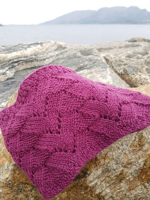 Beautifully simple lace cowl