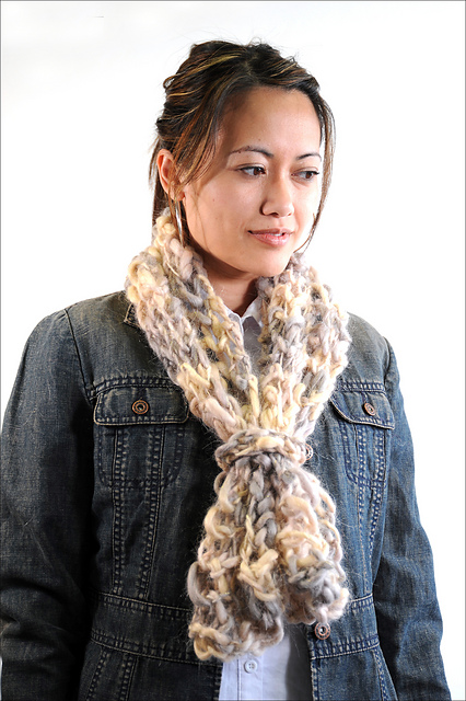 1476 Tie scarf