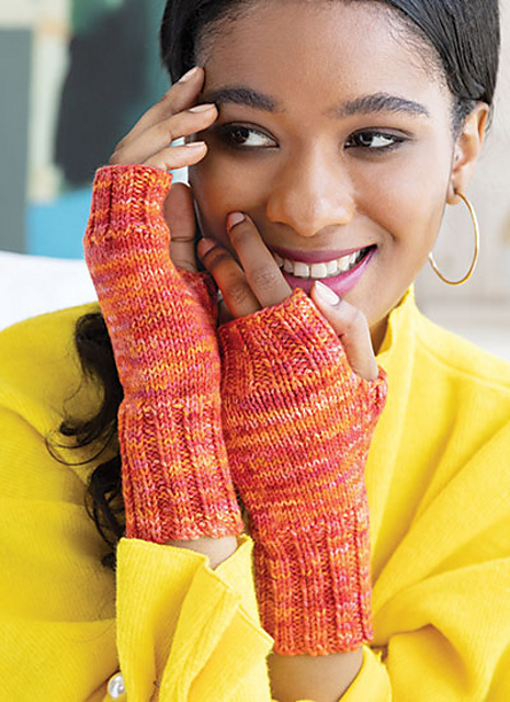#23 Fingerless Mitts