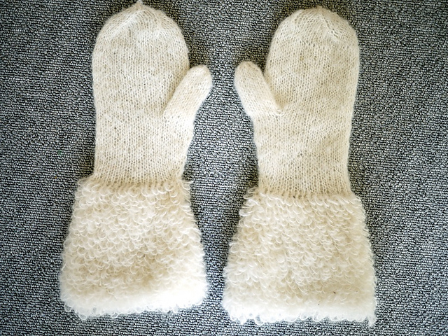 MUKU-MUKU cuff mittens むくむくカフのミトン