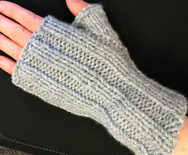 Fingerless Mitts That Fit