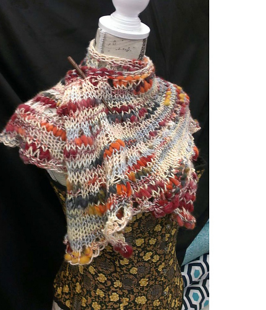 Ravelry Bamboo Bloom Capelet pattern by Melinda Morrow