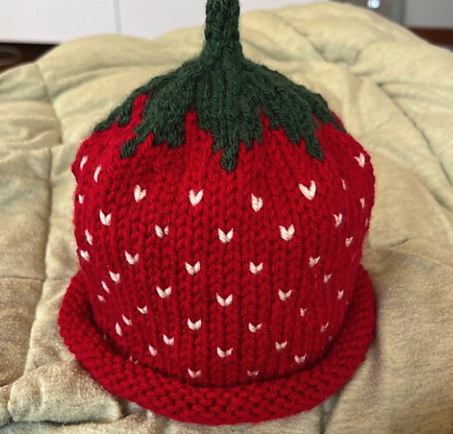 Sandby Strawberry Baby Hat