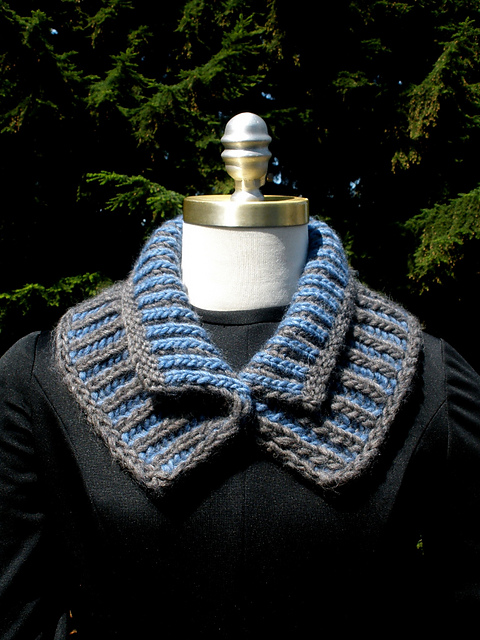 Reversible Brioche Rib Neckwarmer