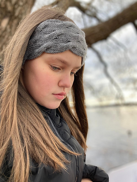 Waves Over Pebbles Headband