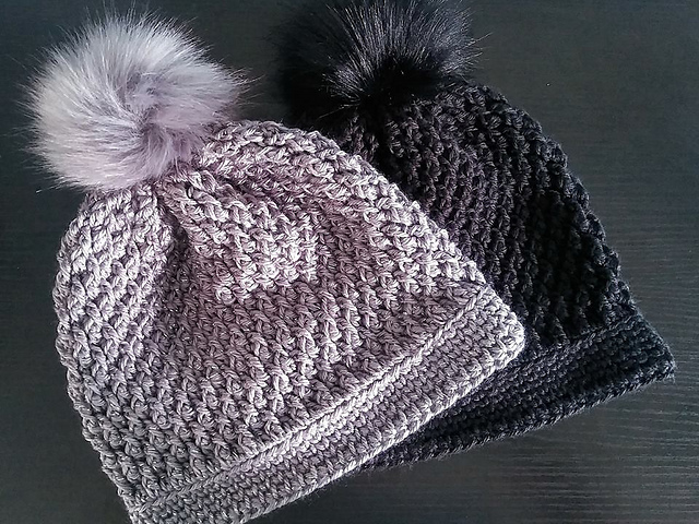 Faux Fur Pom Pom Textured Hat