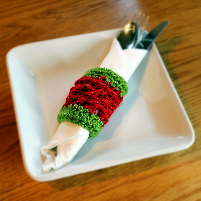 Twisted Elegance Napkin Ring