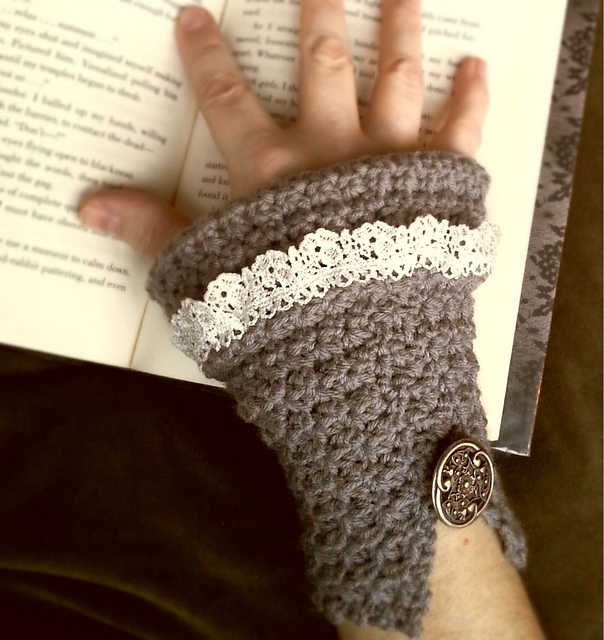 Mara Wrist Cuff