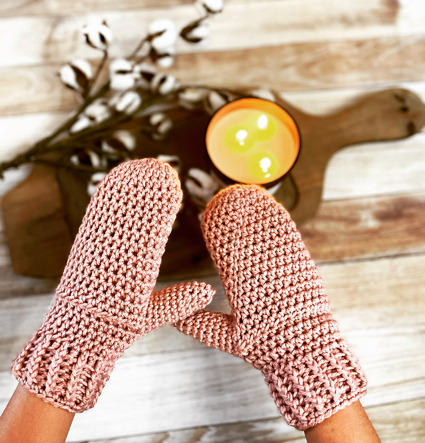 Simply Half Double Mittens