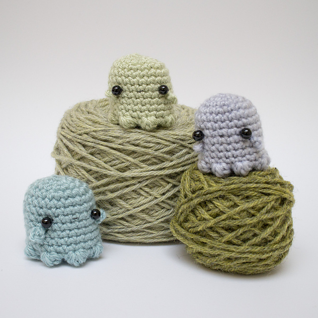 Mini Ghost Amigurumi