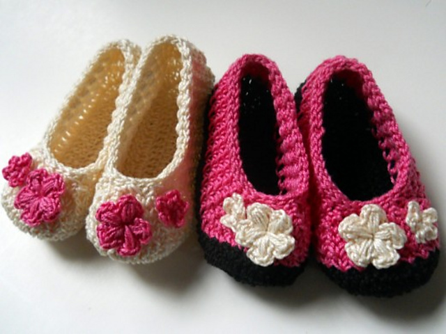 Haile's (Pineapple Stitch) Baby Booties
