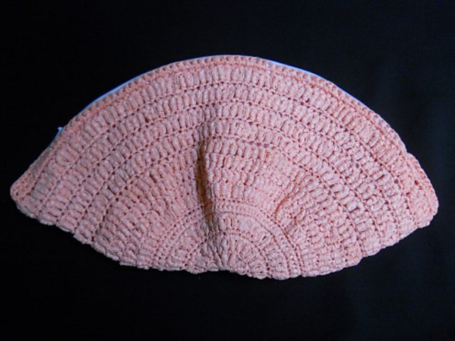 CRESCENT Clutch