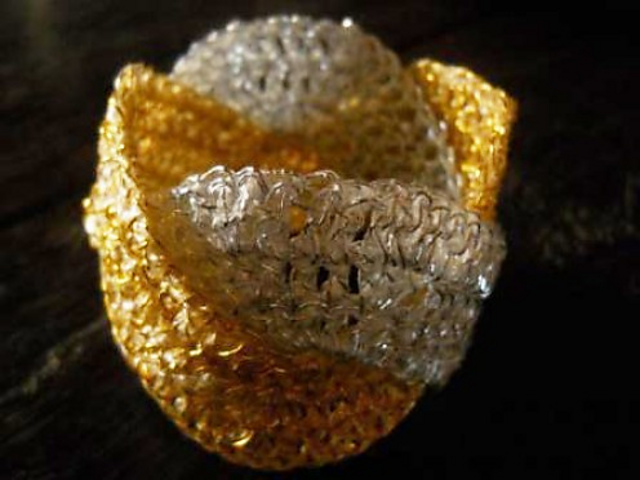 WEAVED WAVE Bracelet