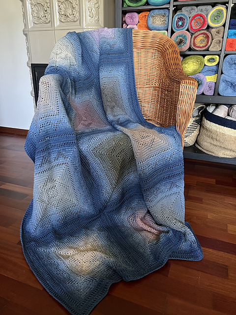 Giselle Blanket