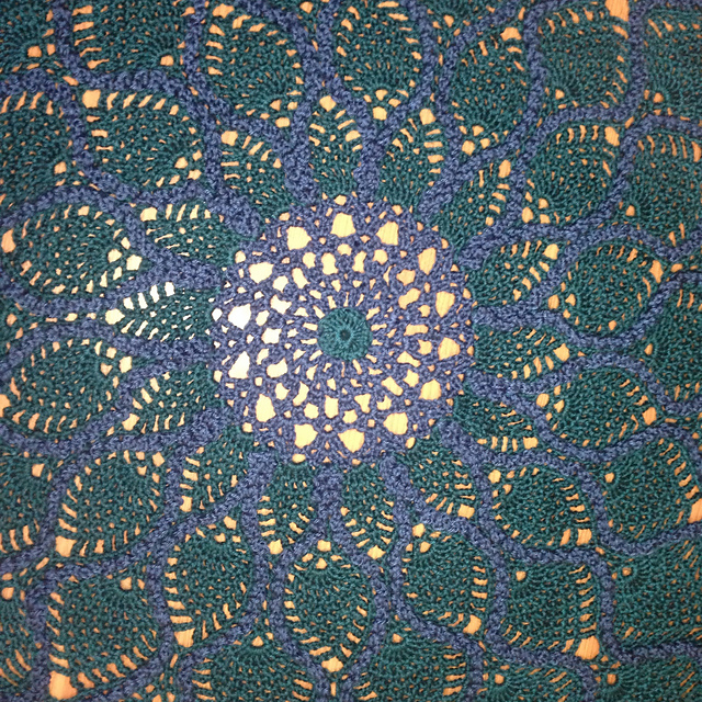 Pineapple Lapghan