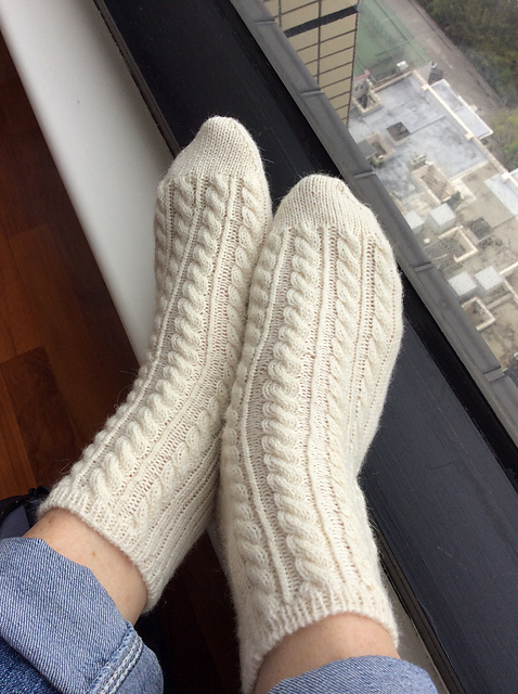 B. Cable Socks