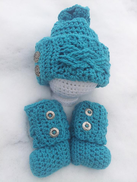 Cable Cuffed Baby Hat & Slipper Boots