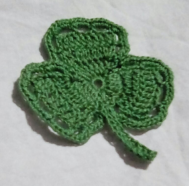 Petal Shamrock Motif #8415-K