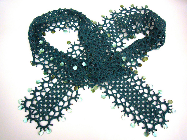 Skinny scarf