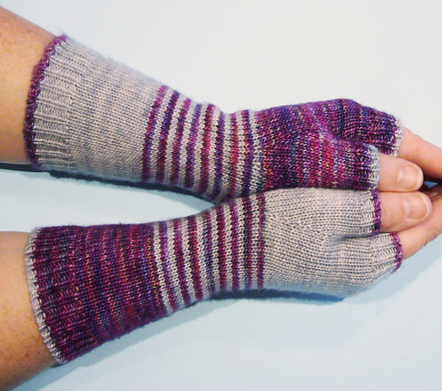 colour me beautiful mitts