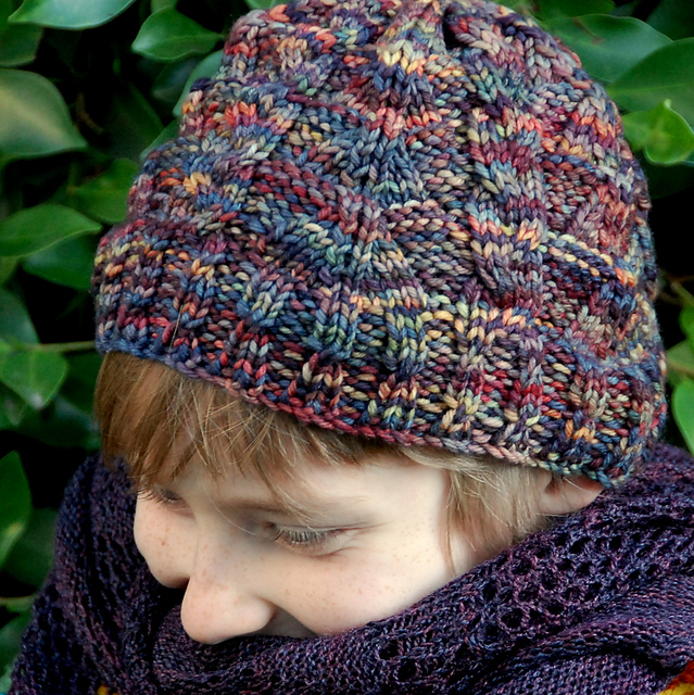 sapientia reversible hat