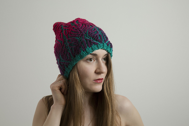 Leaves and butterfly wings hat brioche