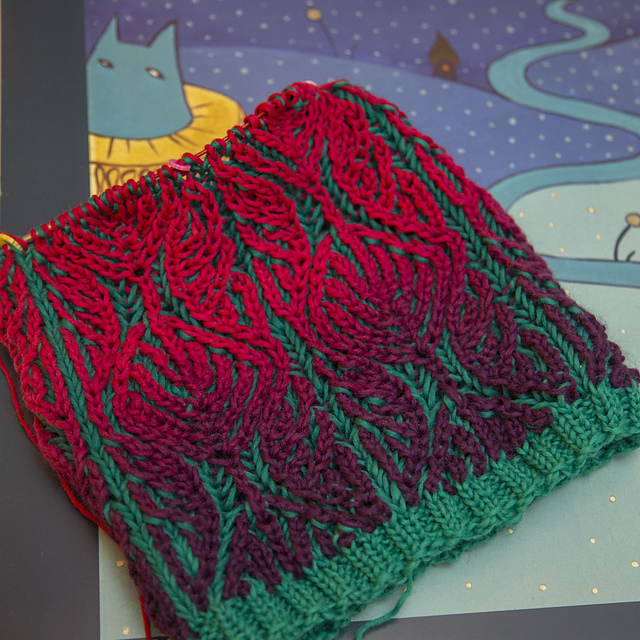 Leaves and butterfly wings cowl brioche