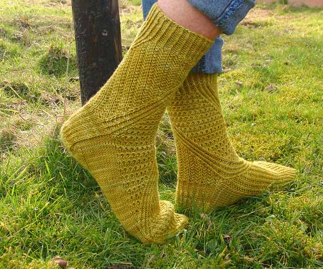 Rows & Rows Socks