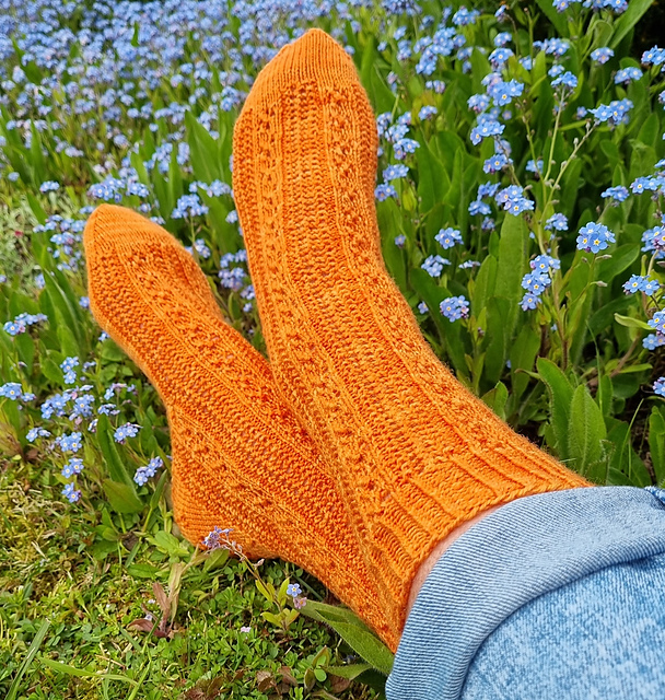 Sunday Girl Socks
