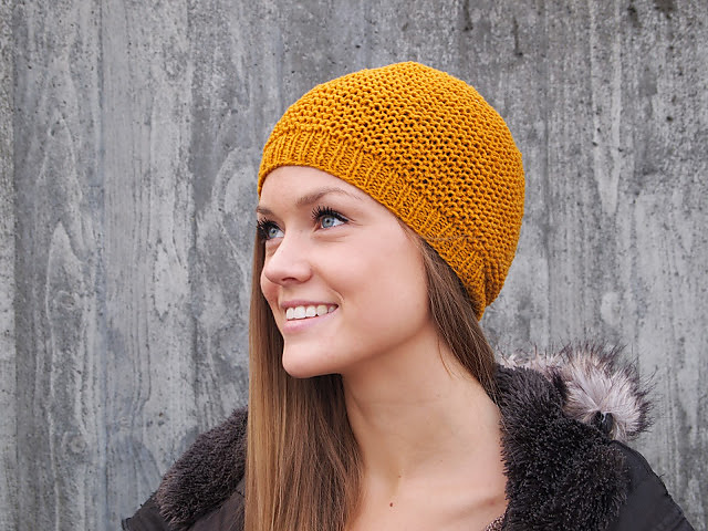 Rillestrikket Lue/ Garter Beanie