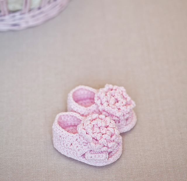 Pom Pom Slippers