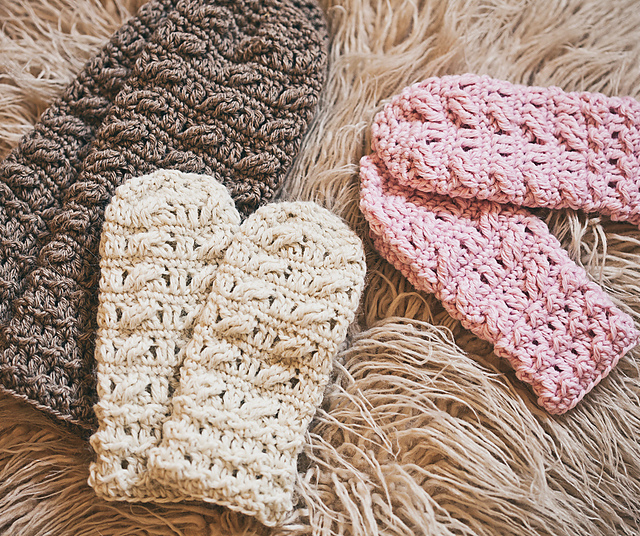 Cable Mittens