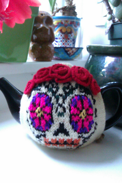 Large Dia de los Muertos Teapot Cozy